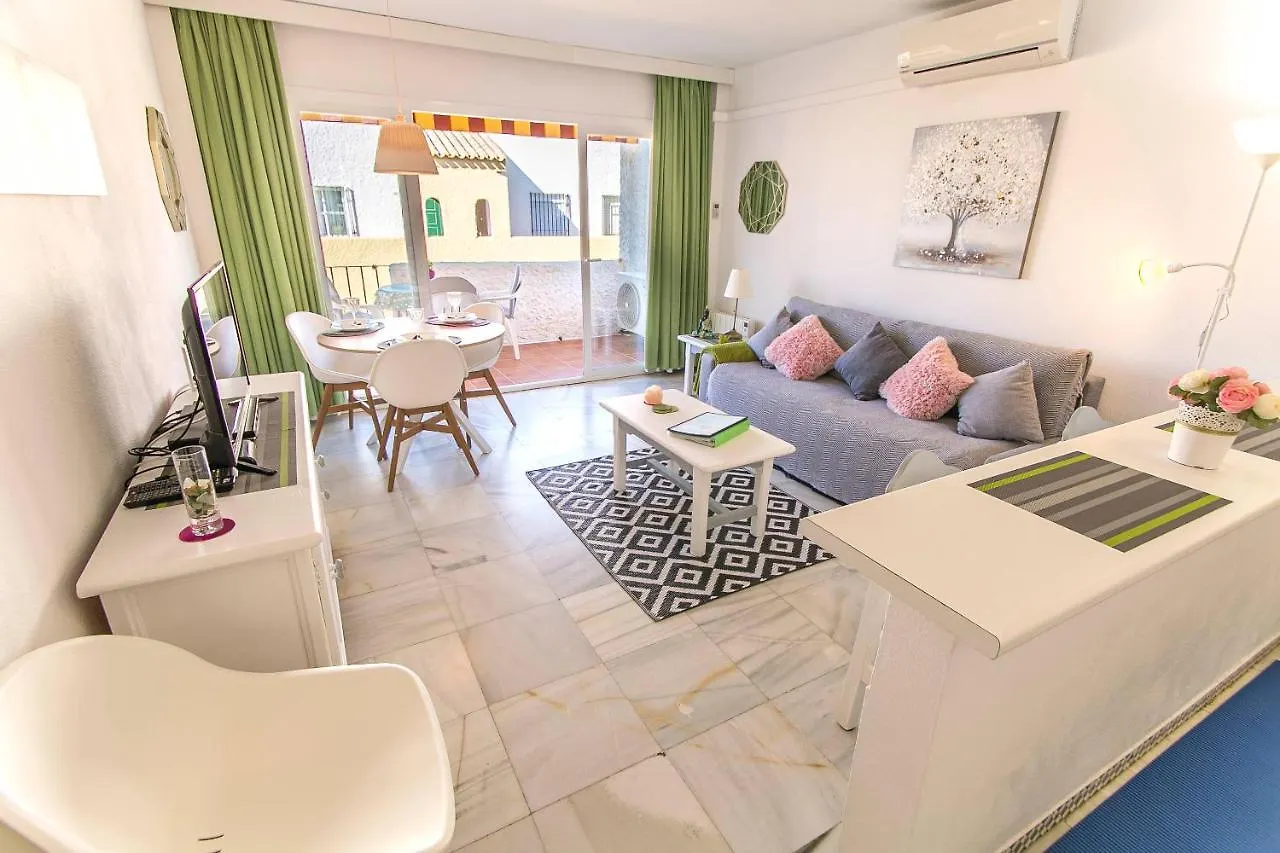 Marina Playa Nerja Apartamento 0*,  España